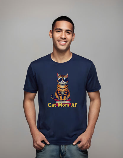 casual - cat lovers - t-shirt - playful cat graphic